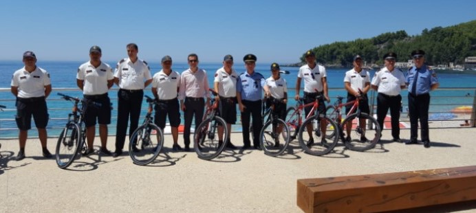 Swedish community policing programme donates bikes for police in coastal areas