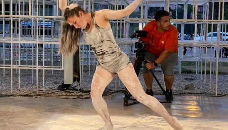 Photo of Rebecca Björling performing at the  Cloud
