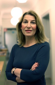 Ambassadör Annika Hahn-Englund