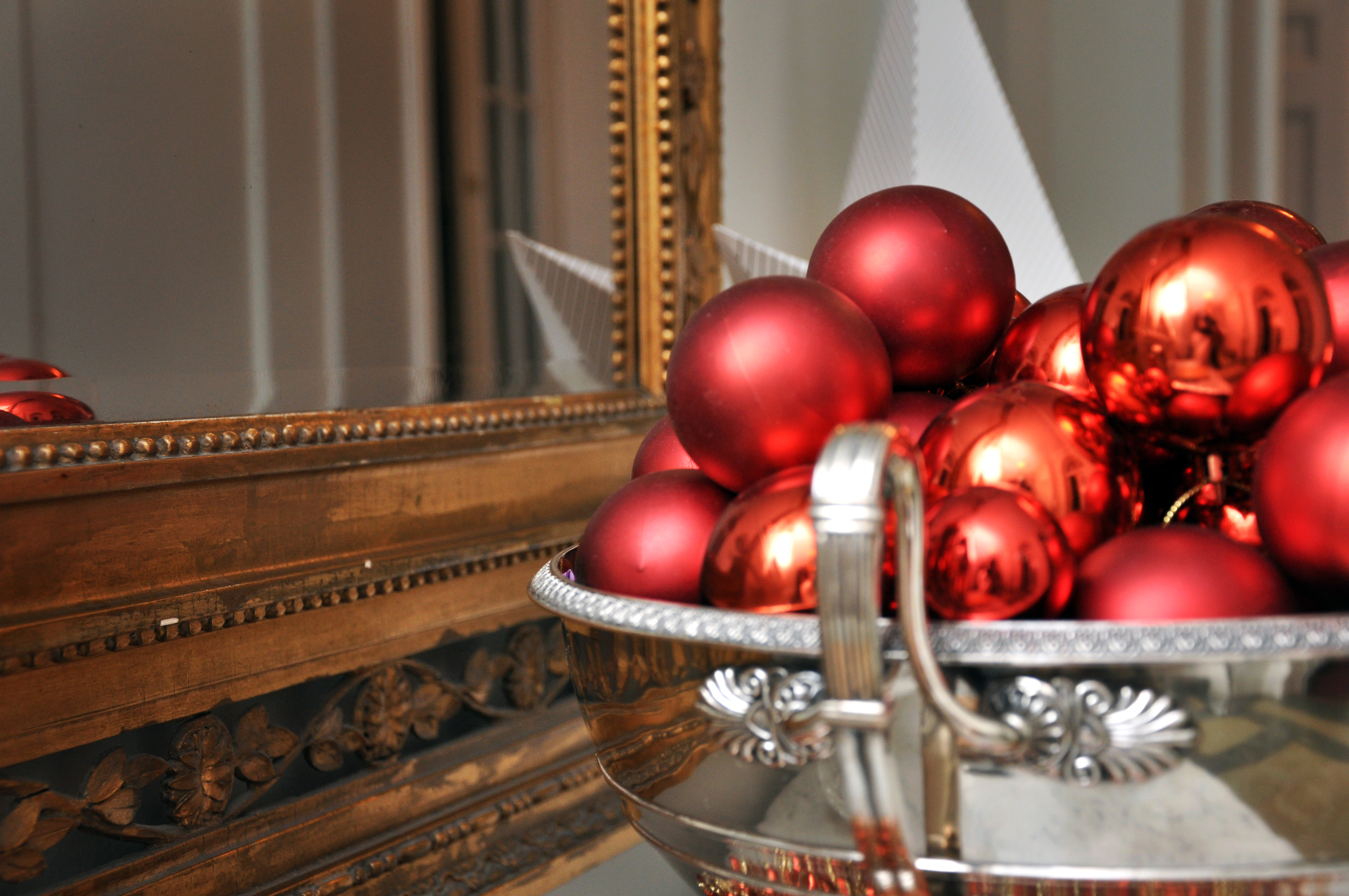 julgranskulor i skål