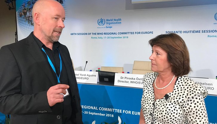 Professor Lars-Gunnar Engström with Director of the division of Policy and Governance for Wealth and Well-Being Piroska Östlin