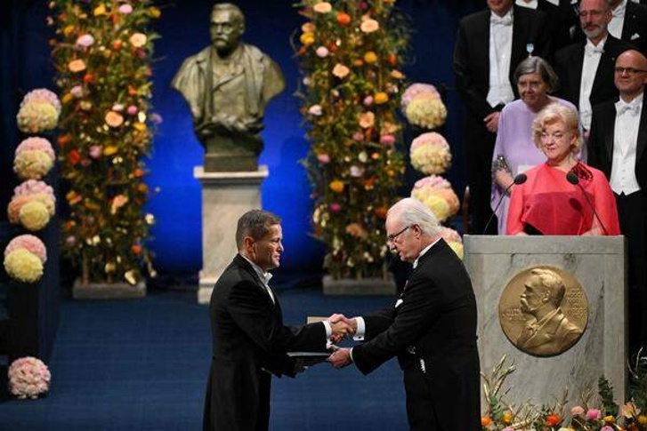 Nobel ceremony with king.JPG
