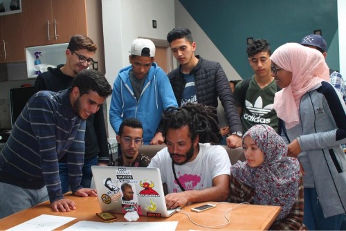 Activité en peinture digital par Kim Demåne à L'blend, Tiznit pendant sa visite au Maroc avec autres 5 artistes en Decembre 2018. Photo: Adil Ajdakar