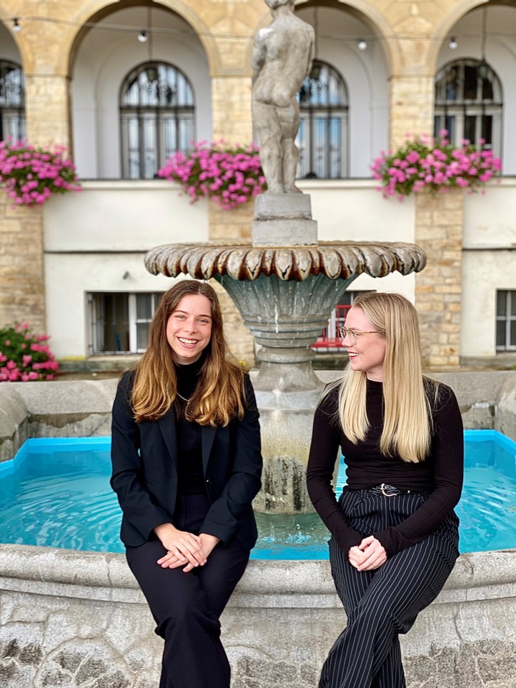 Praktikanter Anna-Maria Polasek och Moa Wallén