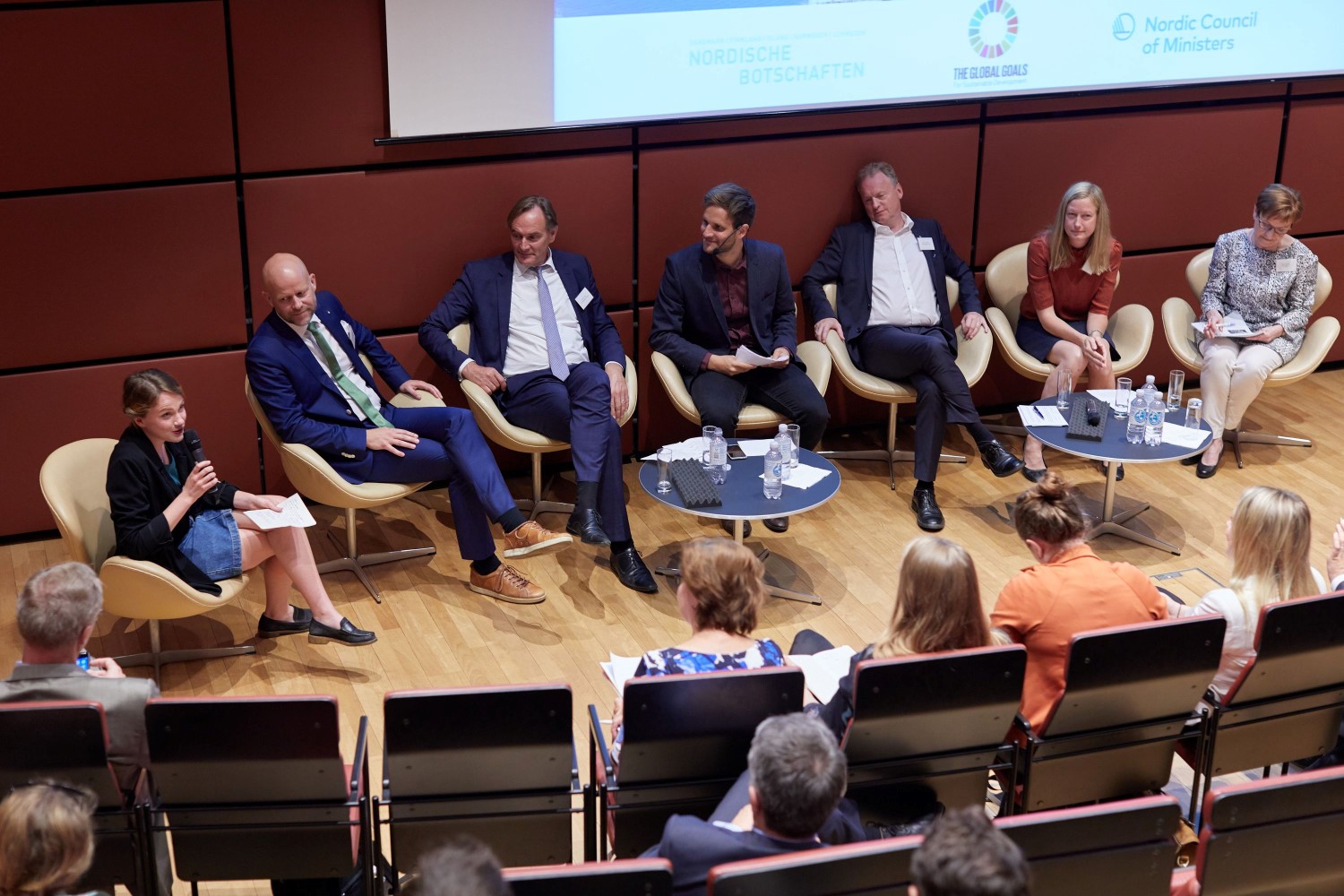 Podiumsdiskussion mit Henrietta Flodell (Sweden's youth delegate to the UN))